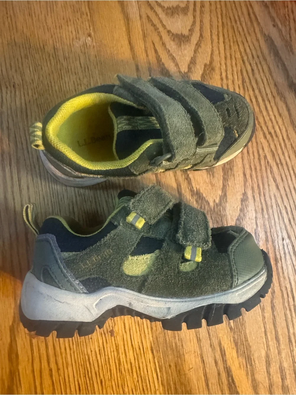 L.L. Bean Olive Green and Yellow Kids Velcro Trail Sneakers toddler size 8